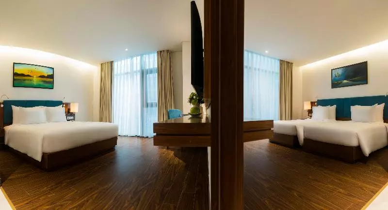 Fotos del hotel Maximilan Danang Beach:  23