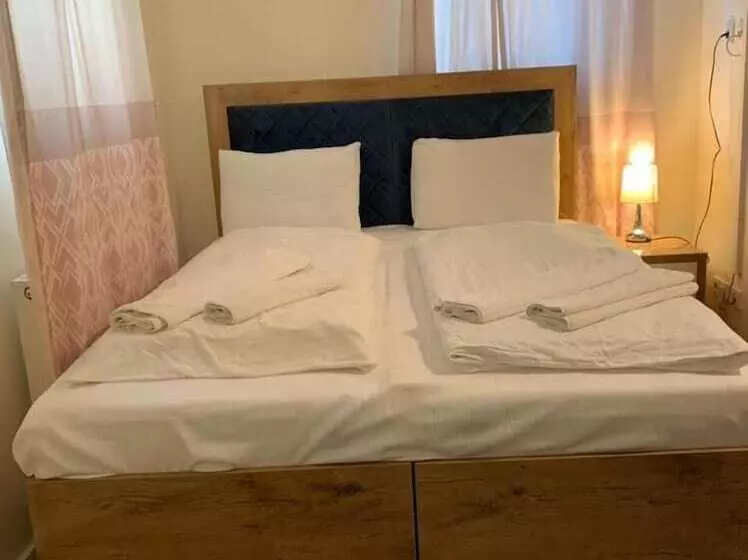 Fotos del hotel Isha:  4