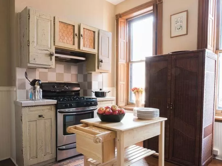 Fotos del hotel Found Places Capitol Hill Bed And Breakfast:  7