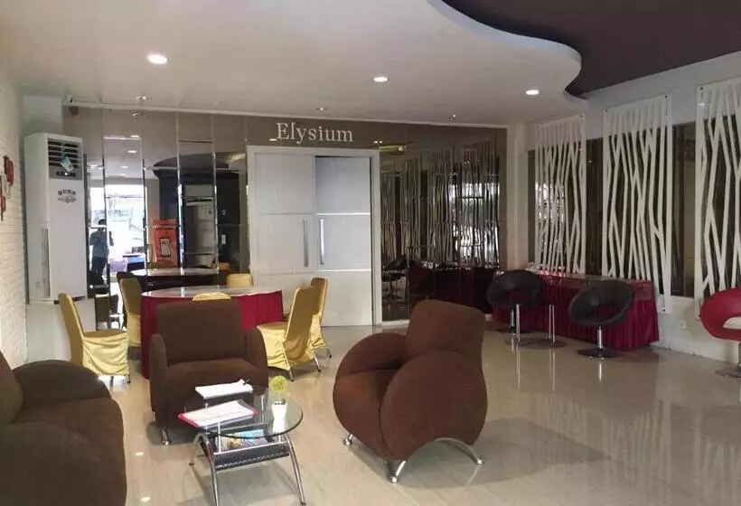 Fotos del hotel Reddoorz Plus @ The Alden:  14