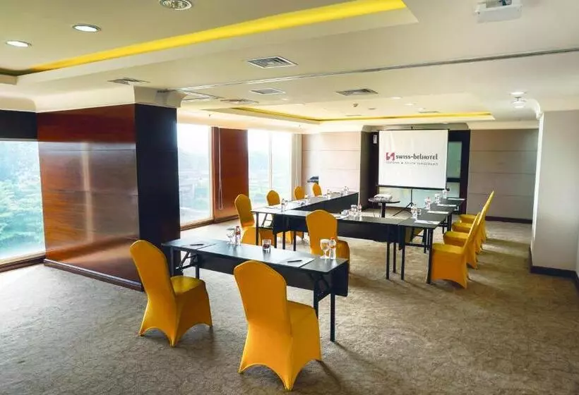 Fotos del hotel Swiss-belhotel Serpong:  3