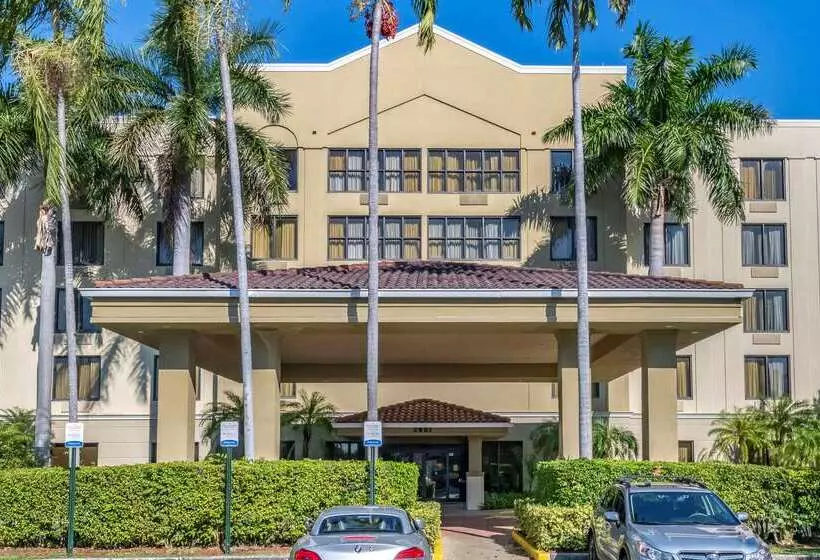 Fotos del hotel Comfort Suites Miami  Kendall:  5