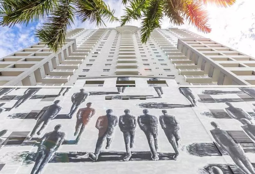 Fortune House Hotel Suites