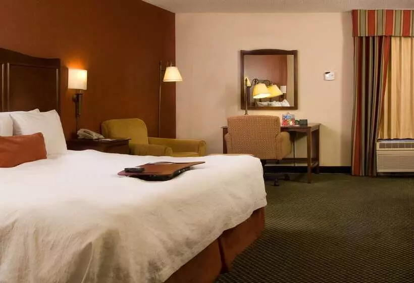 Hampton Inn Atlanta-north Druid Hills