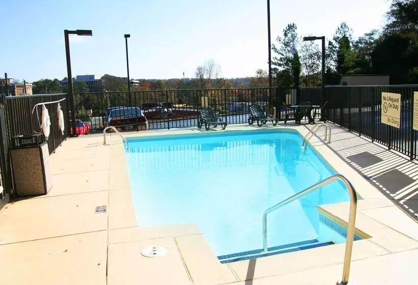 Fotos del hotel Hampton Inn Atlanta-north Druid Hills:  2