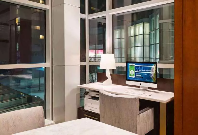 Fotos del hotel The Inn At Penn, A Hilton:  13