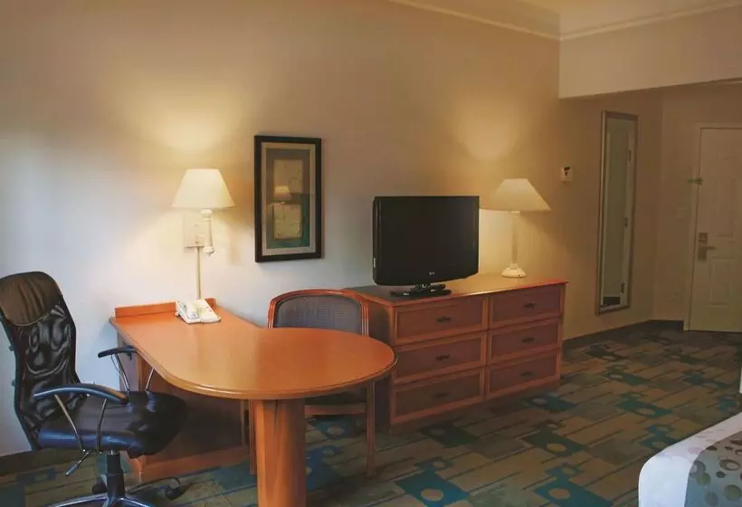 Fotos del hotel La Quinta By Wyndham Houston Bush Iah South:  18