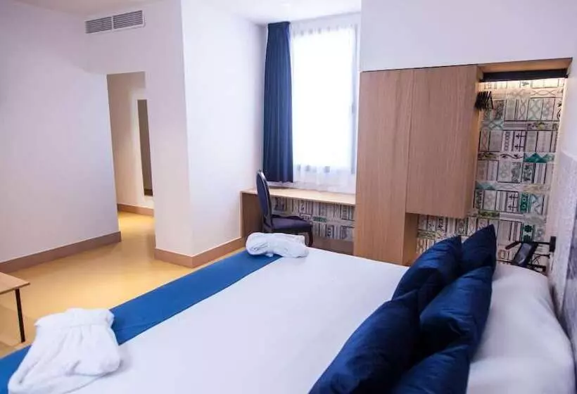 Fotos del hotel Triana Montalvan:  11