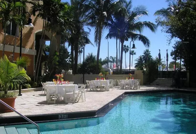 Fotos del hotel The Mutiny:  7