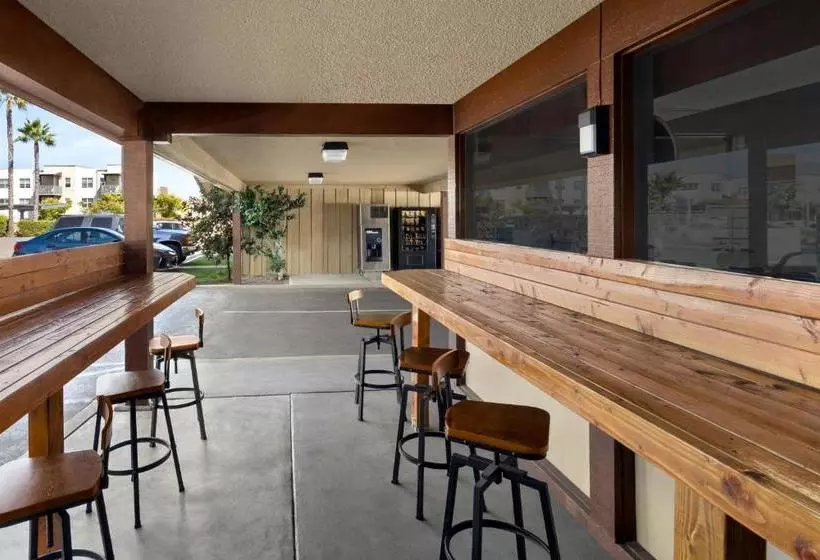 Fotos del hotel Howard Johnson By Wyndham San Diego State University Area:  9