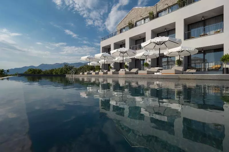 Fotos del hotel Vivid Blue Serenity Resort:  8
