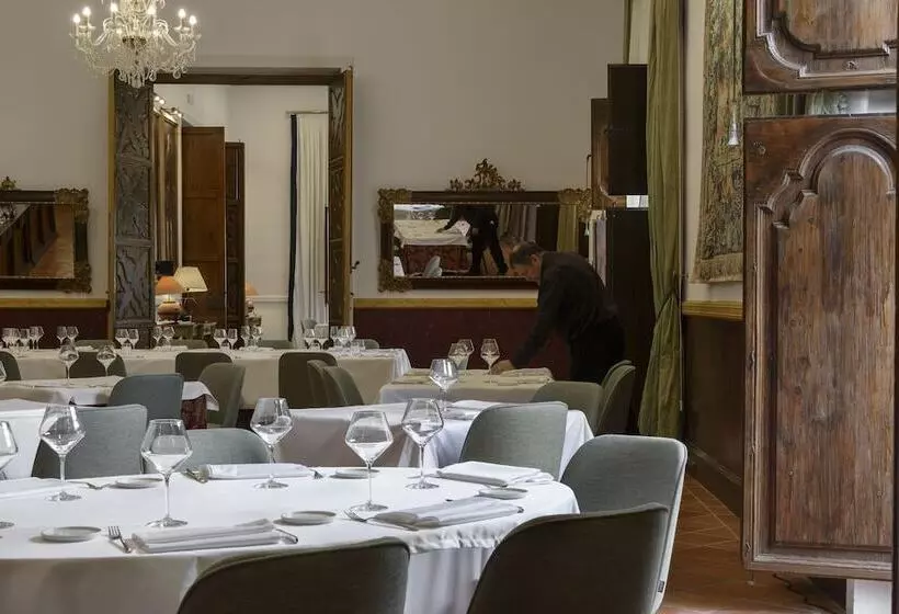 Fotos del hotel Hospederia Palacio La Iglesuela Del Cid:  9