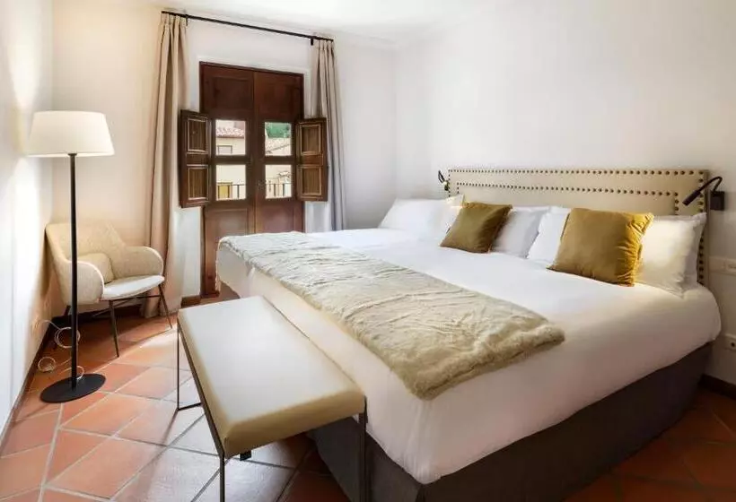 Fotos del hotel Hospederia Palacio La Iglesuela Del Cid:  8