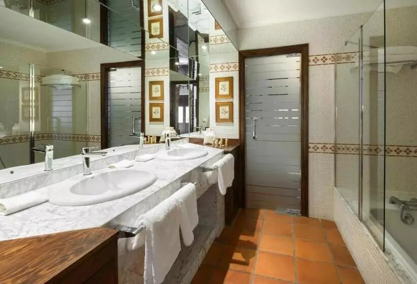 Fotos del hotel Hospederia Palacio La Iglesuela Del Cid:  20