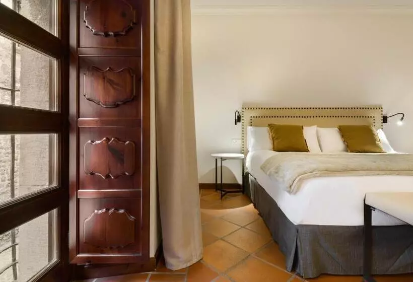 Fotos del hotel Hospederia Palacio La Iglesuela Del Cid:  25