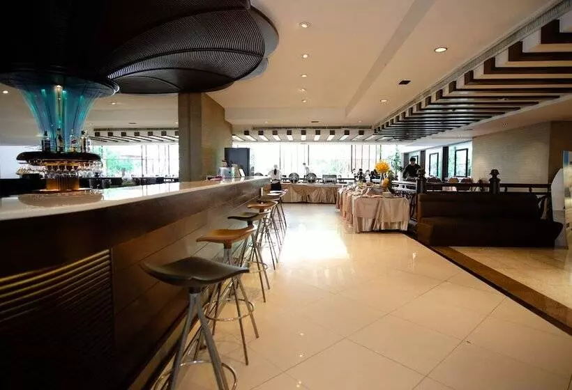 Fotos del hotel Zenith Sukhumvit:  5