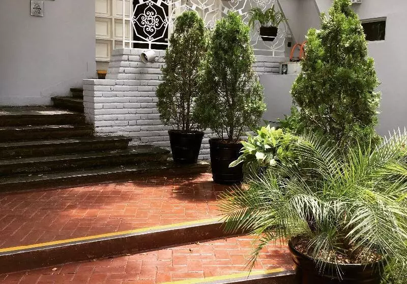 Fotos del hotel Basadre Suites:  13