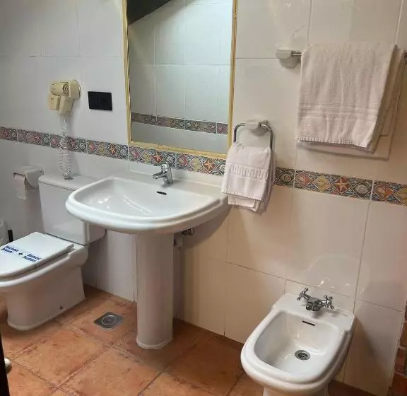 Fotos del hotel El Bricial:  4