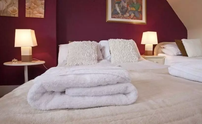 Fotos del hotel Glenurquhart House:  10