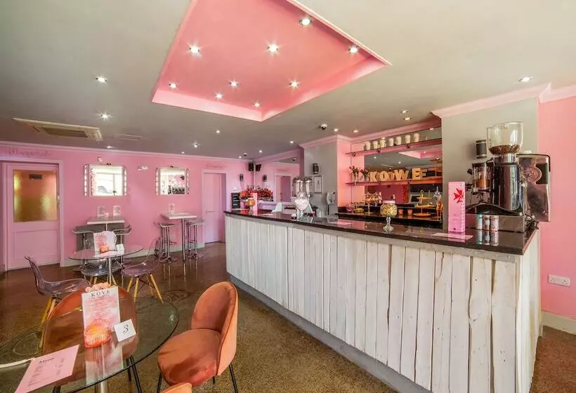 Fotos del hotel West Cliff Inn:  21