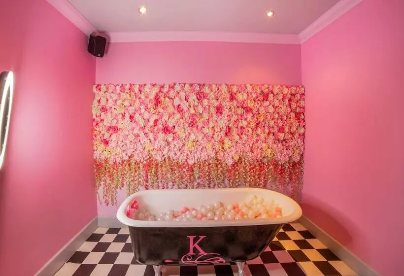 Fotos del hotel West Cliff Inn:  2