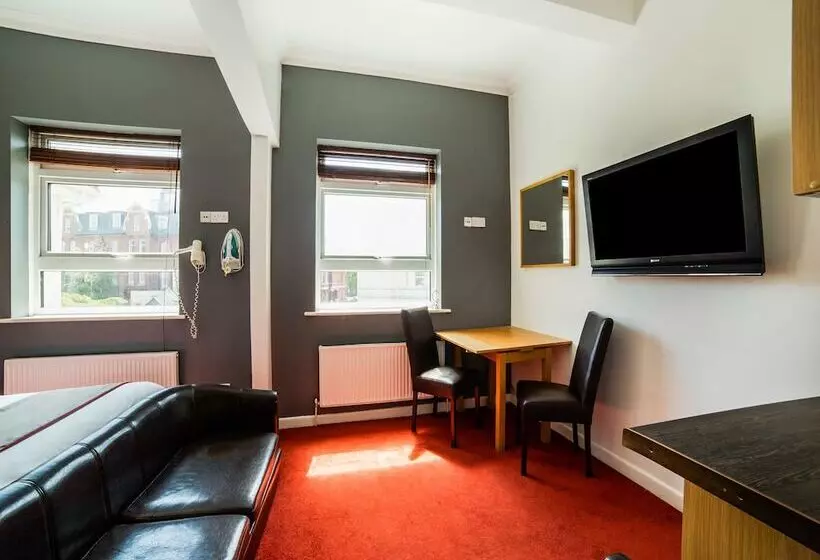 Fotos del hotel West Cliff Inn:  25