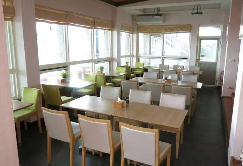 Fotos del hotel Fully One B And B:  14