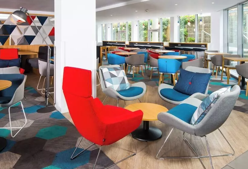 Fotos del hotel Holiday Inn Express London-hammersmith, An Ihg:  2