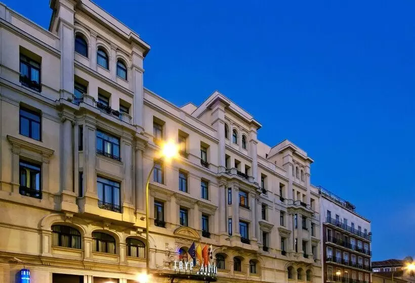 Fotos del hotel Madrid Atocha Affiliated By Meliá:  6