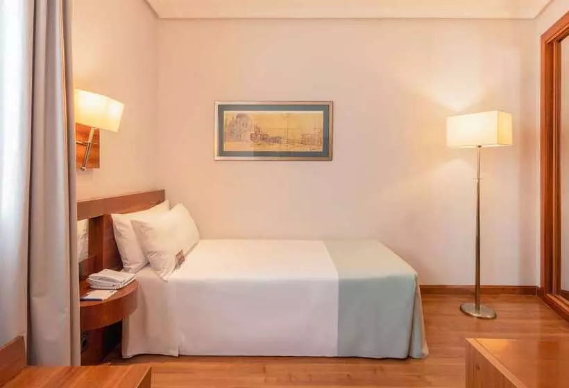 Fotos del hotel Madrid Atocha Affiliated By Meliá:  22