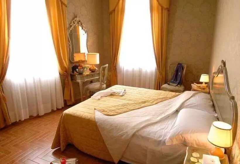 Fotos del hotel Canal:  11