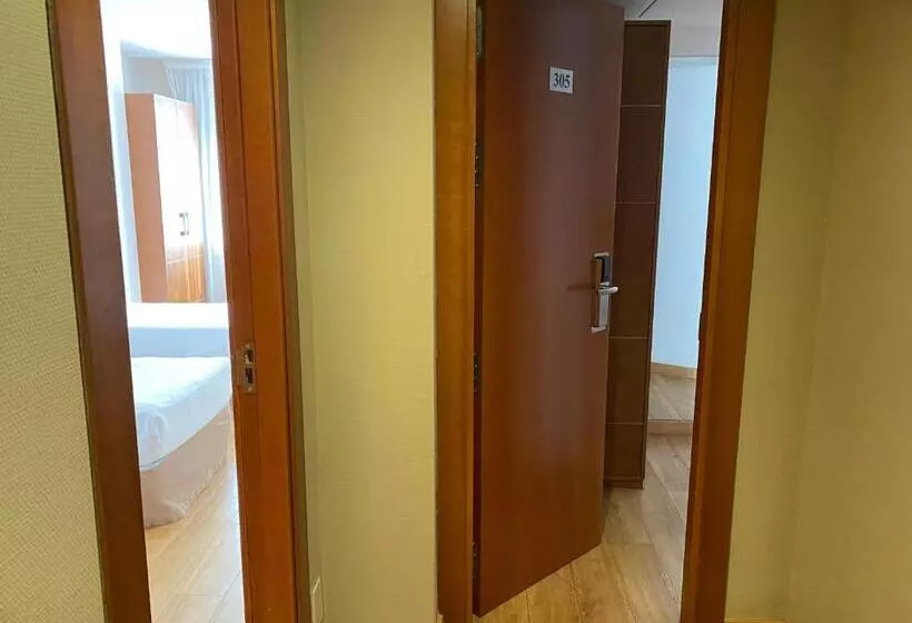 Fotos del hotel Duerming Longoria Plaza:  24