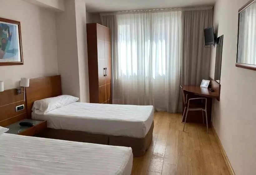 Fotos del hotel Duerming Longoria Plaza:  17