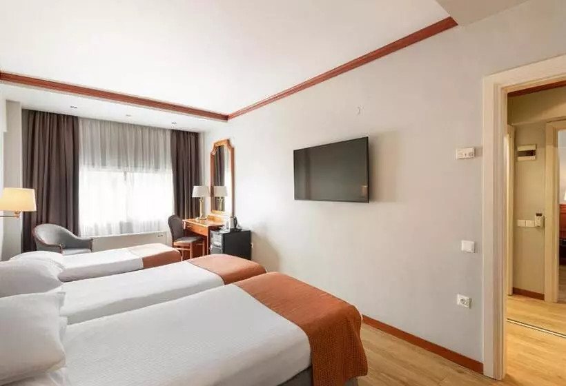 Holiday Inn Thessaloniki, An Ihg