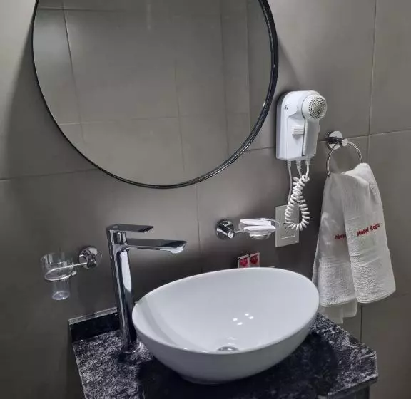 Fotos del hotel Regis Orho:  3