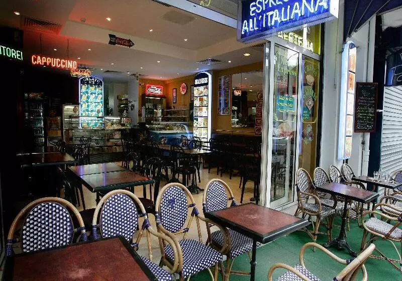 Fotos del hotel Hôtel Saint Sauveur:  9