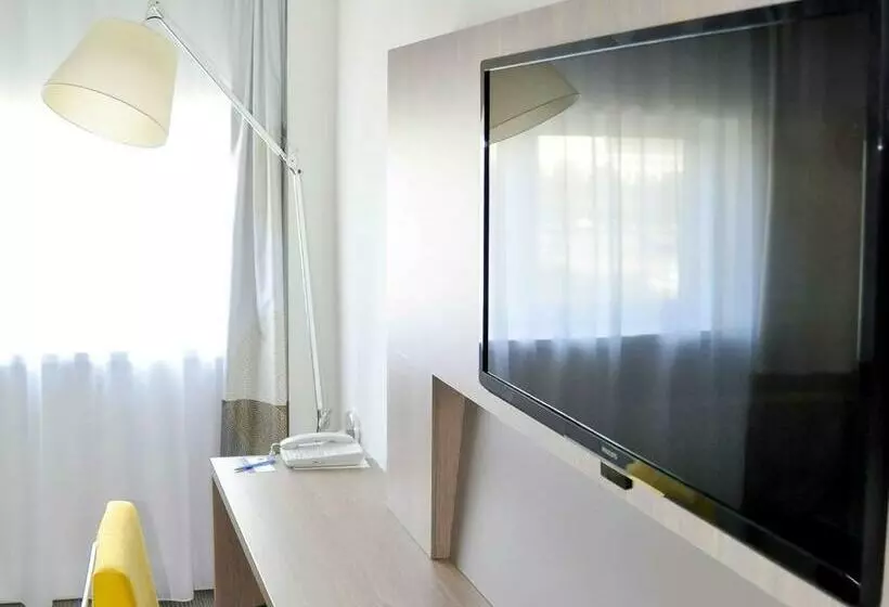 Fotos del hotel Novotel Nantes Centre Gare:  25