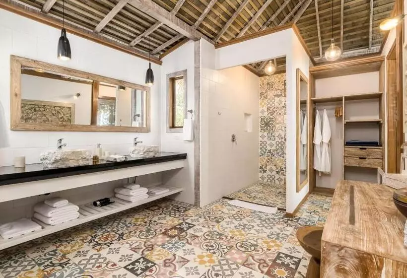 Fotos del hotel Bocas Bali Luxury Water Villas:  4