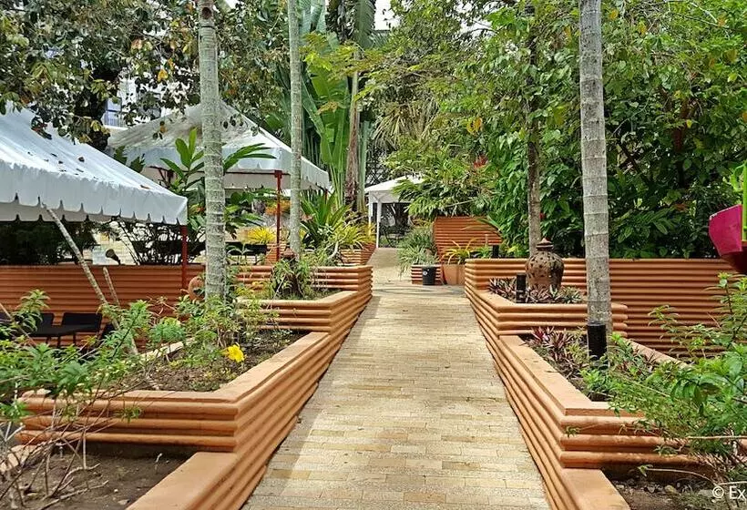 Fotos del hotel Bravo  And Resorts:  5