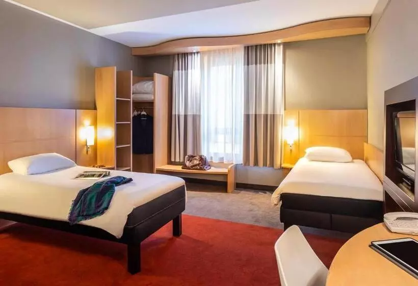 Fotos del hotel Ibis  Brussels Centre Gare Du Midi:  9