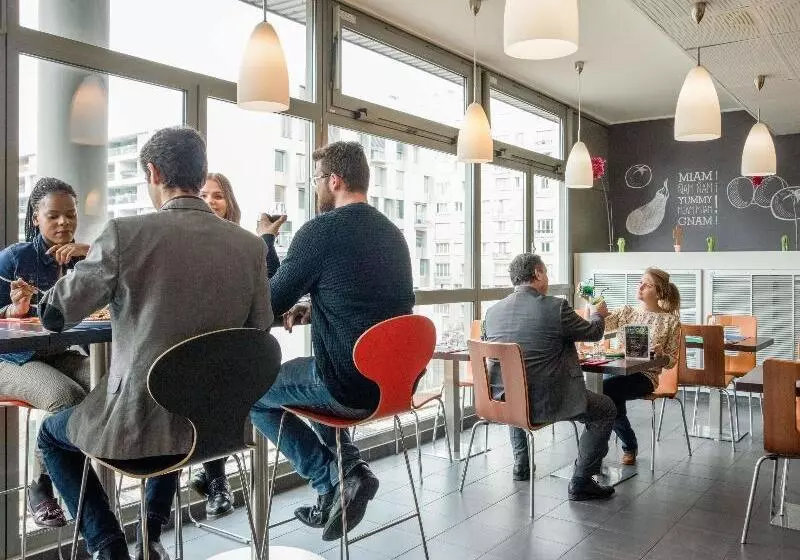 Fotos del hotel Ibis Paris 17 Clichybatignolles:  7