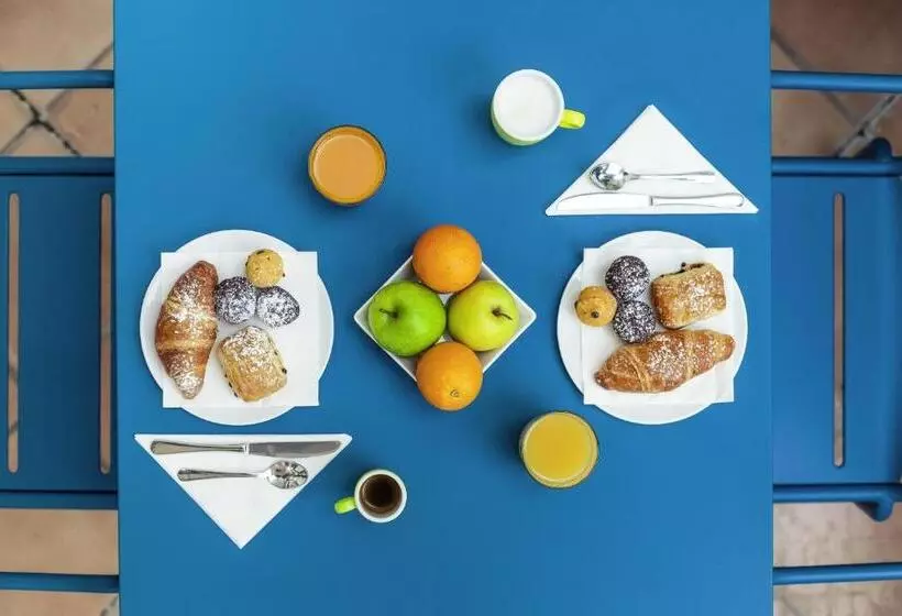 Fotos del hotel Ibis Styles Napoli Garibaldi:  14