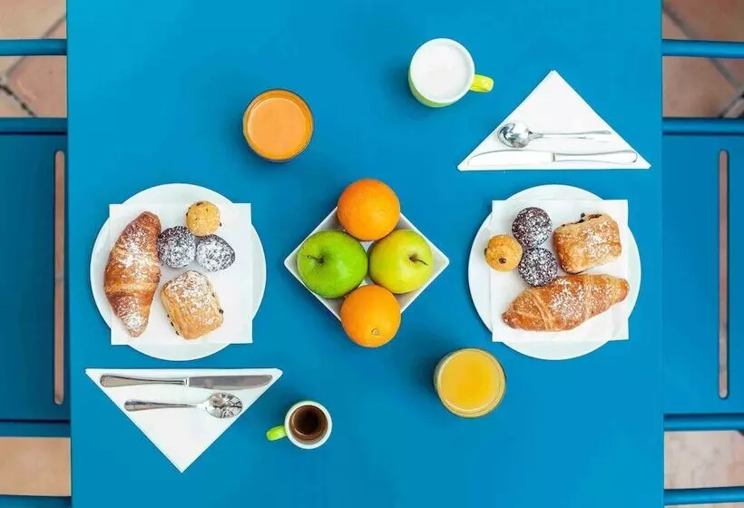 Fotos del hotel Ibis Styles Napoli Garibaldi:  2