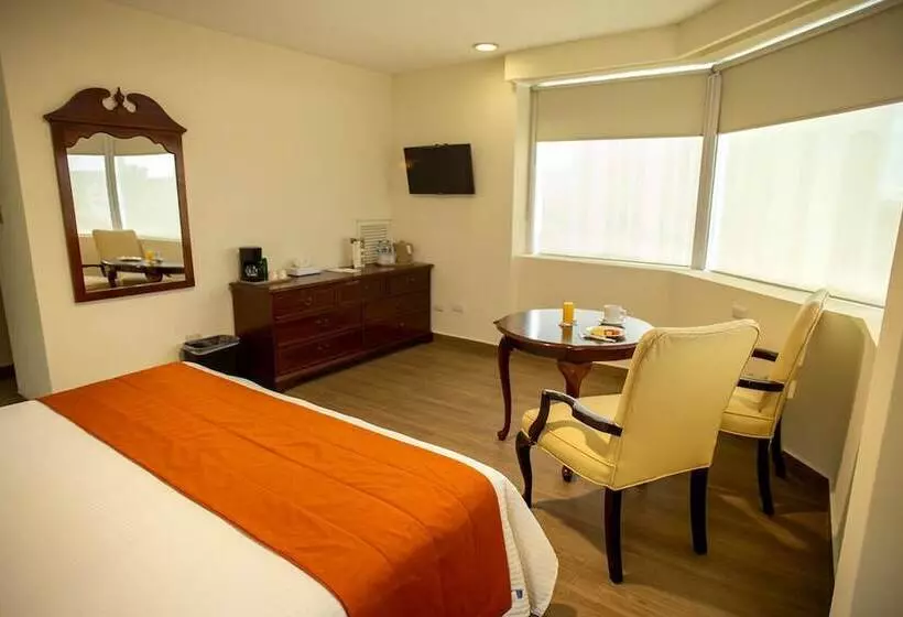 Fotos del hotel Plaza Calzada:  38