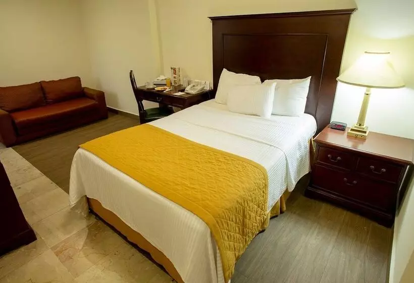 Fotos del hotel Plaza Calzada:  41