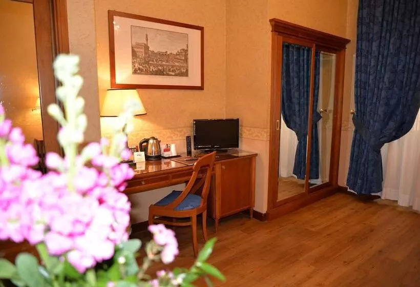 Fotos del hotel Strozzi Palace:  23