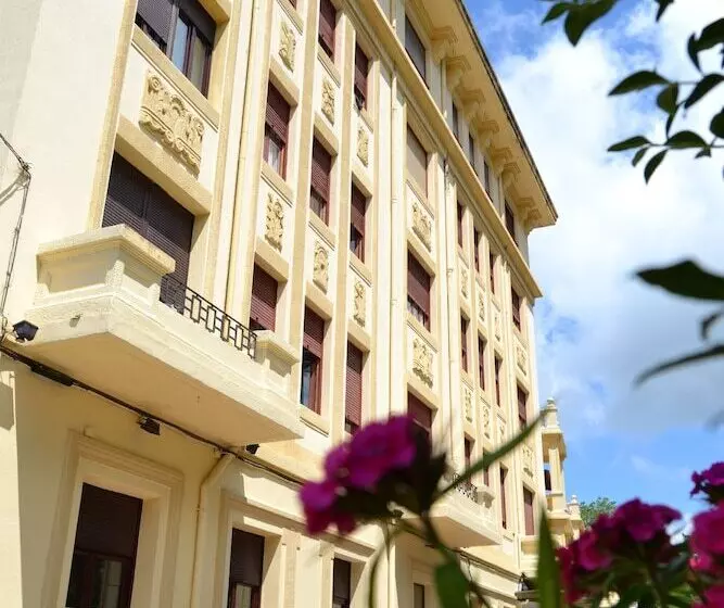 Gran  Balneario De Liérganes