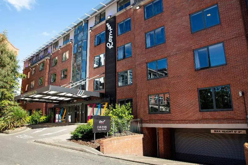 Aparthotel Roomzzz Nottingham City