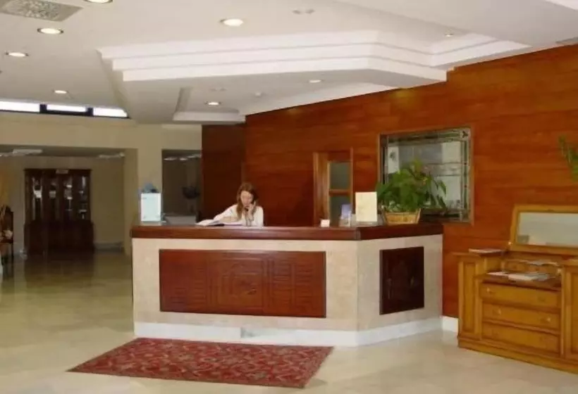 Fotos del hotel Cristina:  12