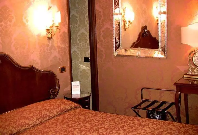 Fotos del hotel Lisbona:  2